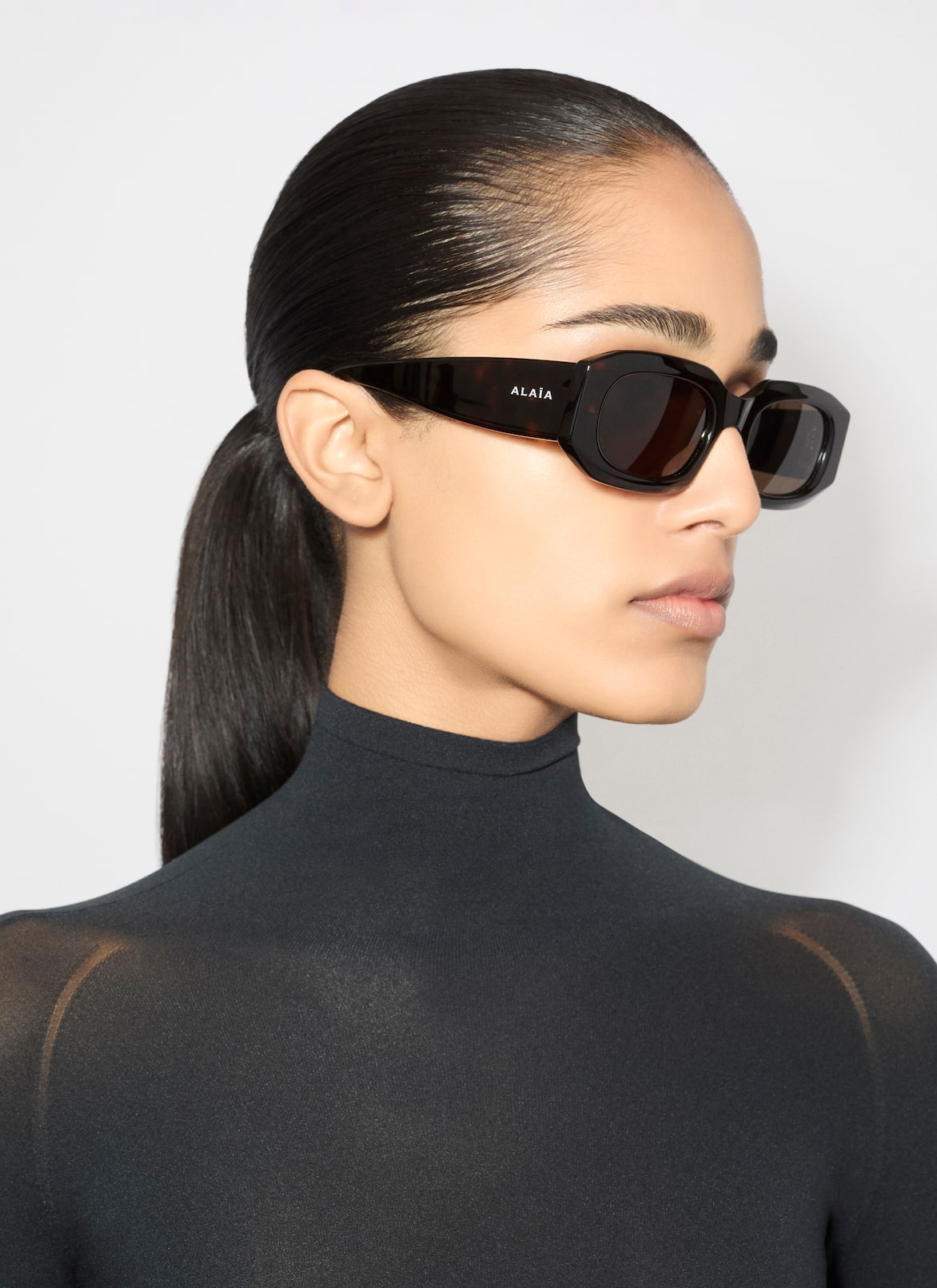 RECTANGULAR SUNGLASSES ALAÏA DARK HAVANA RECTANGULAR SUNGLASSES